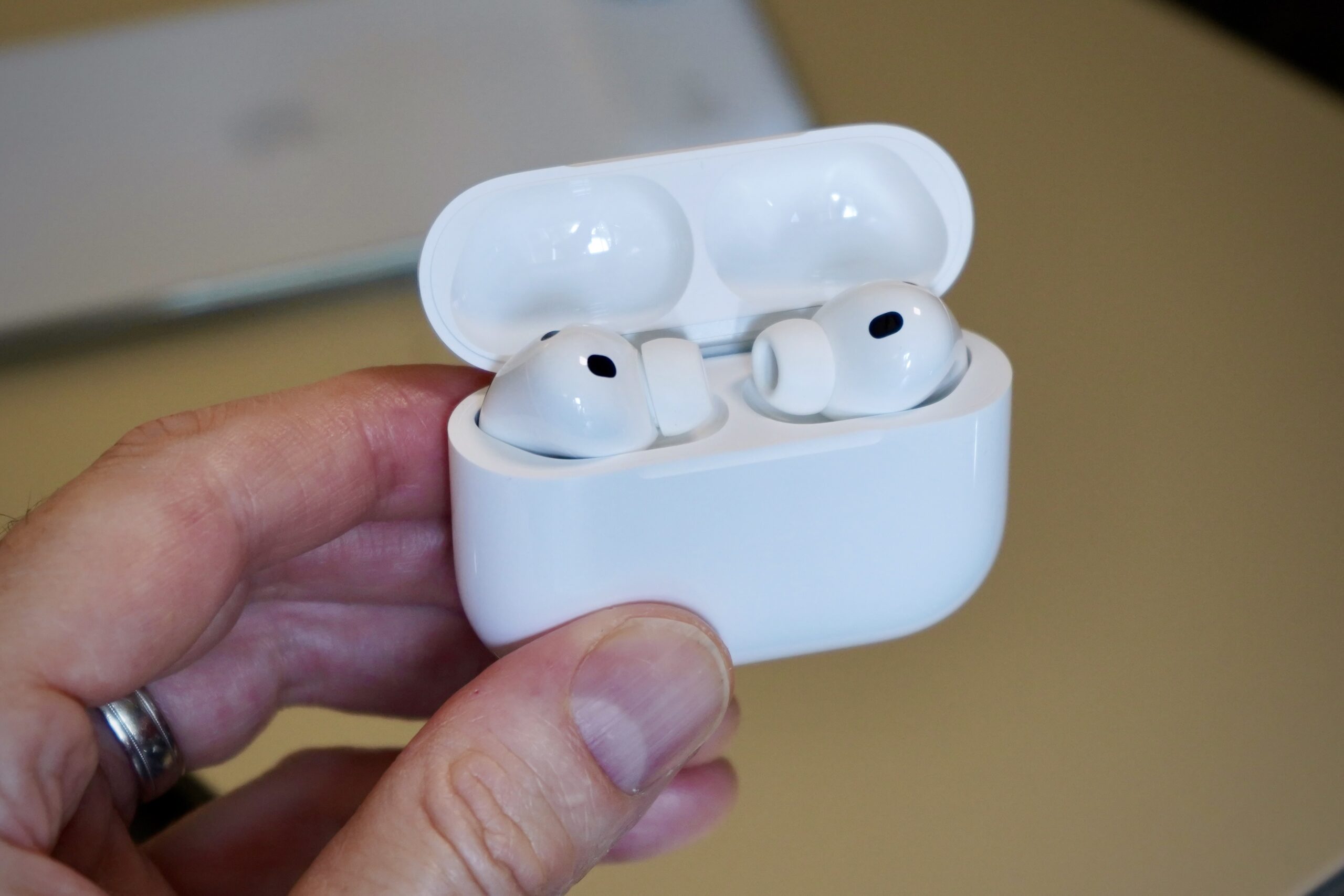Latest AirPods Pro 3 firmware update appears to fix ANC issues