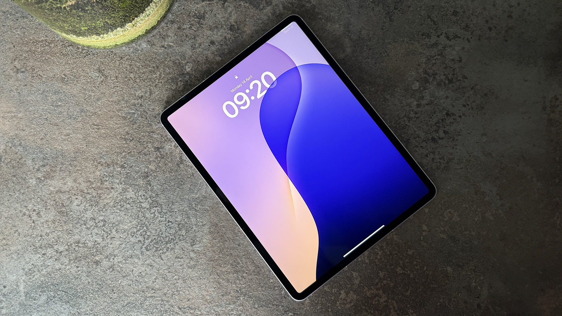 This loaded M3 iPad Air is under $1,000 right now ($250 off)