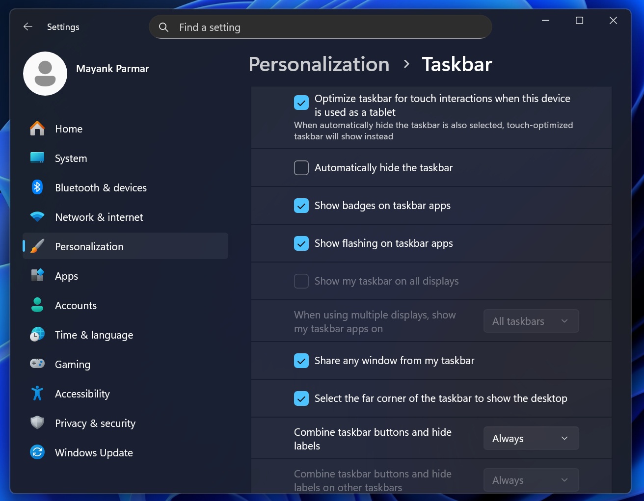 Former Bing boss says Windows 11 killed the vertical taskbar for symmetric UX, says it was the best productivity feature