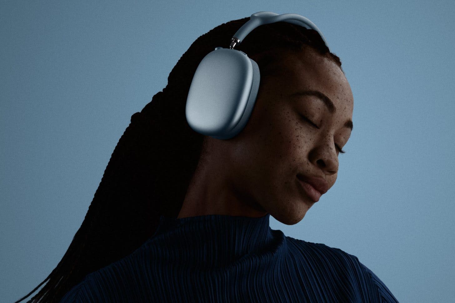 Apple Announces New AirPods Max 2